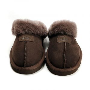 Ugg Scufette Chocolate