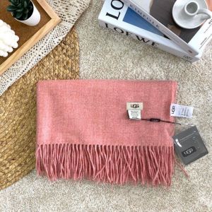 Шарф Ugg Pink
