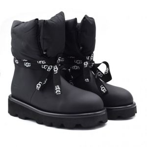 Ugg Moon Boot Black