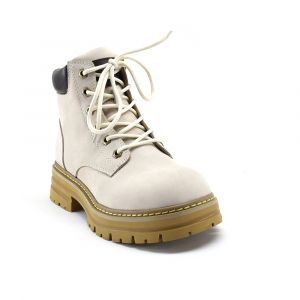 Ugg Trophy Sand