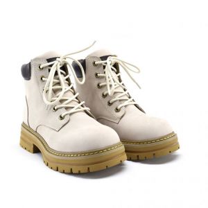 Ugg Trophy Sand